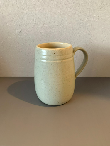 Oatmeal speckled solid colour pint tankard